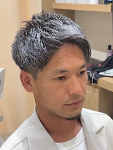 オーダー多数！圧倒的人気の束感ツーブロックヘア	