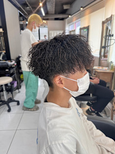 ツイストスパイラルパーマ　縦落ちパーマ　縦落ちツイスト - AIZU 海老名 men'shair salon メンズパーマ掲載
