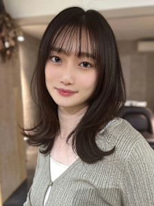 ミディアムレイヤー　髪質改善トリートメント＋透明感カラー - 髪質改善 fiica掲載