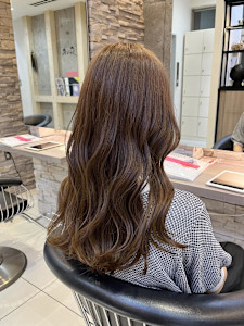 ヘーゼルベージュ - HAIR&MAKE SeeK NEXT立川掲載