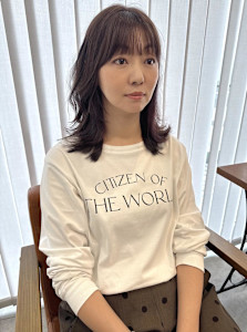 ミディロングレイヤー×インナーカラー×ピオニーライラック