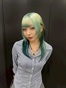 ルーツカラー　ケアブリーチ　ブリーチカラー　原宿/表参道