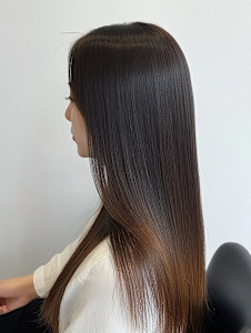 髪質改善スタイル - ELLE salon 大阪店掲載