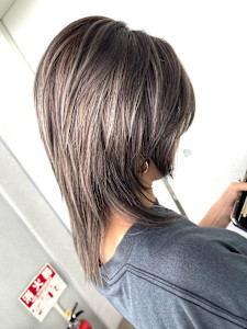 シルバーベージュ/細目ハイライト/グレージュ
