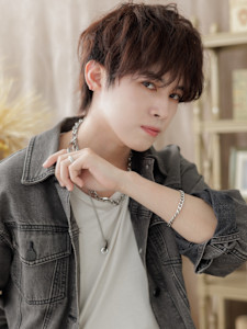 波打ちパーマサーフカールフェザーショート　ツーブロパーマ - COVER HAIR bliss【カバーヘア ブリス】志木/志木南口駅前店掲載