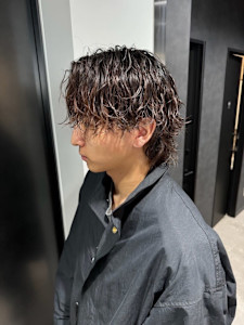 ニュアンスフェザー渋谷駅/学割U24/メンズサロン/フェザー - BLUCK Men's hair 渋谷【ブラック メンズヘア シブヤ】掲載