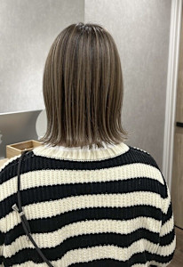 ☆ミディアムボブ　細めハイライトくすみベージュ - ambitious 本川越店【アンビシャス】掲載