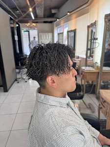 ツイストスパイラルパーマ　ツイストパーマ　ピンパーマ　波巻き