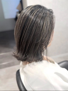 30代40代50代抜け感ショートボブアッシュベージュ - CREA掲載