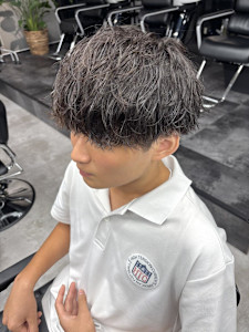 王道人気！波巻きパーマで作る柔らか無造作スタイル