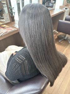 シルバーグレージュ☆ - HAIR CoCoro掲載