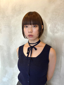 レイヤーボブ　フェイスレイヤー　切りっぱなしボブ　ボブ - LILIANA掲載