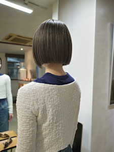 ダブルカラー＋コンパクトボブ