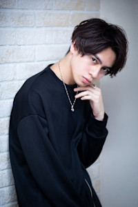 MEN’S HAIR/ブルーブラック/サーフカール - elde 9’s HAIR STAND川口 川口店掲載