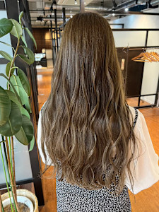 オリーブベージュ - N°Elune 秋田店掲載