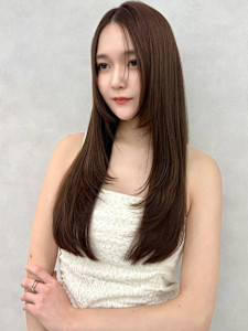 レイヤーカット×シルキーストレート