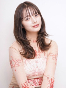 ベージュカラー レイヤーカット セミロング 髪質改善 - 髪質改善 SEPT. 天神大名掲載