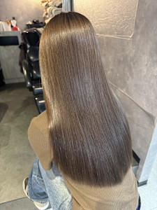 《鈴木茉奈》オリーブベージュ/ブリーチなし/大宮 - elu by lovis掲載