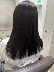 黒髪×髪質改善トリートメント