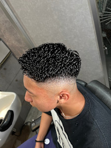 アイロンパーマ /スキンフェード 