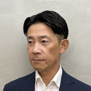 サイドパートスタイル×ニュアンスパーマ