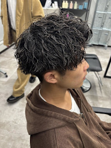 ツイストスパイラルで作る圧倒的束感＆無造作スタイル