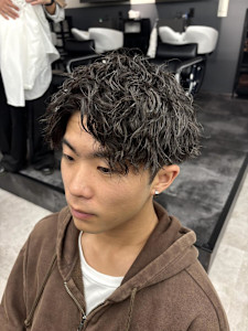 ツイストスパイラルで作る圧倒的束感＆無造作スタイル