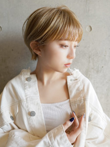【La fith】丸みショート×ハイトーンカラー - La fith hair clan 広島本通店掲載