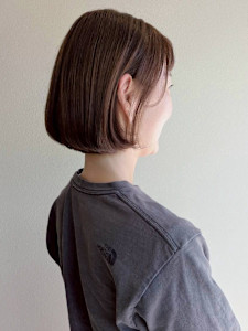 大人ボブ アッシュブラウン 艶髪 髪質改善 ショートボブ  - miroa vita 平尾掲載