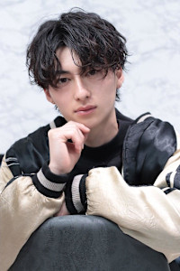 ジャスティスセンターパート - LIPPS hair Ray GINZA【リップスヘアー】掲載