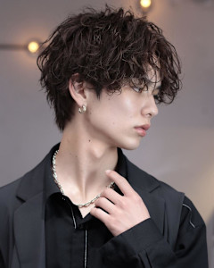 ツイストスパイラルセンターパート - LIPPS hair 自由が丘【リップスヘアー】掲載