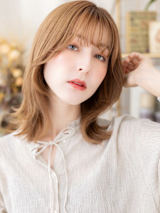 インナーカラーベージュゴールドくびれミディ　チャンモリパーマ - COVER HAIR bliss 【カバー ヘア ブリス】川口/ららテラス川口東口駅前店掲載