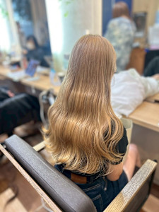 ミルクティーベージュ