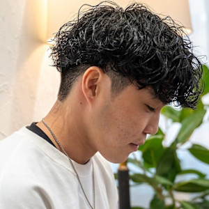 【メンズ×カット×メンズカット×パーマ】縮毛矯正も人気