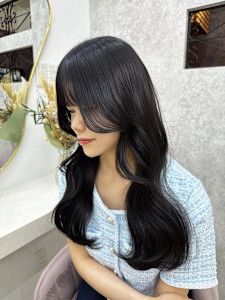 ミディアム/暗めカラー/デザインカラー/フェイスフレーミング - Lovis掲載