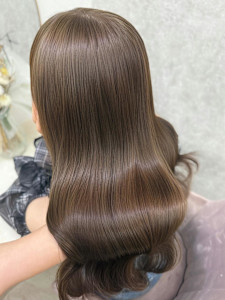 ミディアム/暗めカラー/デザインカラー/フェイスフレーミング - Lovis掲載