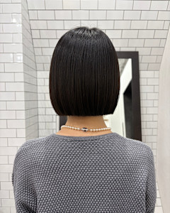 (広島 髪質改善ストレート) まっすぐすぎない自然な艶ボブ