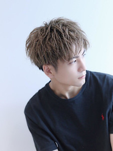 ハイミルクティーグレージュショート（ツーブロック刈り上げ） - LIPPS hair 自由が丘【リップスヘアー】掲載