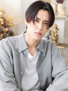 デコ出しツーブロック黒髪テクノカット　コンマセンターパート　 - COVER HAIR & SPA bliss【カバーヘア アンド スパ ブリス】浦和/浦和西口店掲載