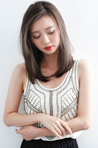 セミロングミディアムレイヤー大人カジュアル