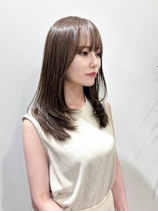 美髪レイヤーカット/顔まわりレイヤー/くびれミディアムレイヤ