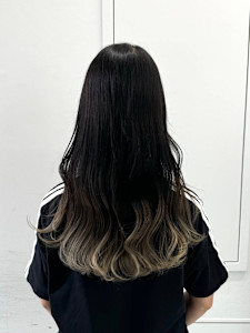 グラデーションカラー - Flora by siesta掲載