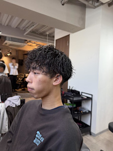 神田脩弥/刈り上げマッシュ/スパイラルパーマ