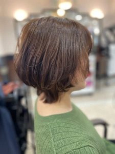 タイトなくびれショート