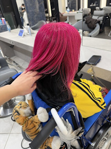 【鮮烈な個性】ビビッドピンクのインナーカラー / 派手色 - HAIR & MAKE EARTH 高田馬場店掲載