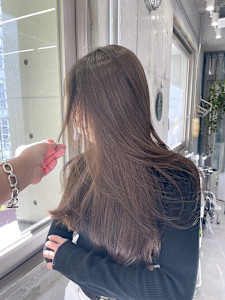 韓国顔まわりレイヤーカットグレージュオリーブベージュブラウン - Dijon 髪質改善×縮毛矯正×りんご幹細胞トリートメント 自由ヶ丘掲載