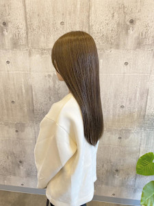 さらツヤストレート《ARCH CHIAKI》