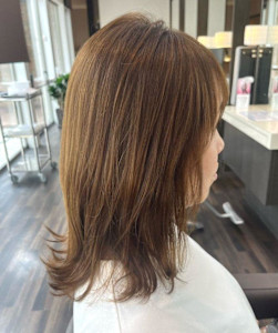 ナチュラルレイヤー　ポイント縮毛矯正 - ENOMOTO 髪質改善・白髪ぼかし【エノモト】掲載