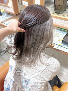 【Neolive kuta】インナーシルバーグレー【町田】 - Neolive kuta 町田店掲載