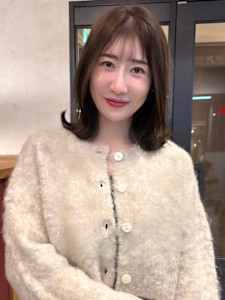 透明感カラー 髪質改善 くびれミディ アッシュブラウン 艶髪 - atelier.神戸三宮店【アトリエ】掲載